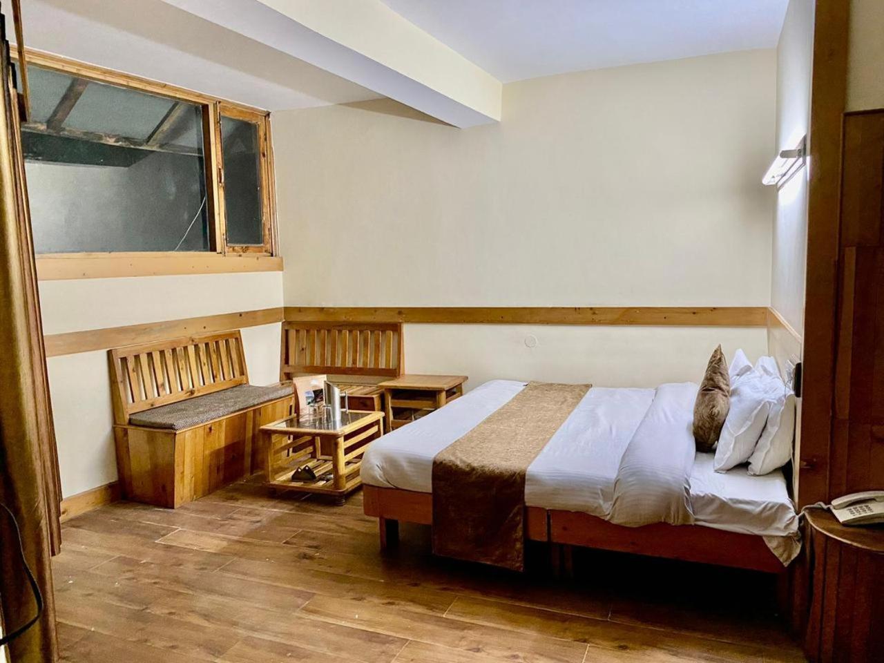 The Vashisht, Manali - A Four Star Luxury Hotel Exterior photo